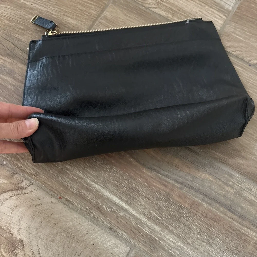 Calvin Klein‎ Leather Clutch Purse Black 12